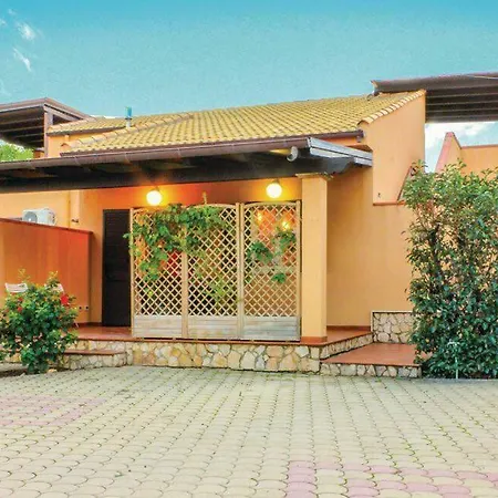 Holiday home Aga Campofelice Di Roccella